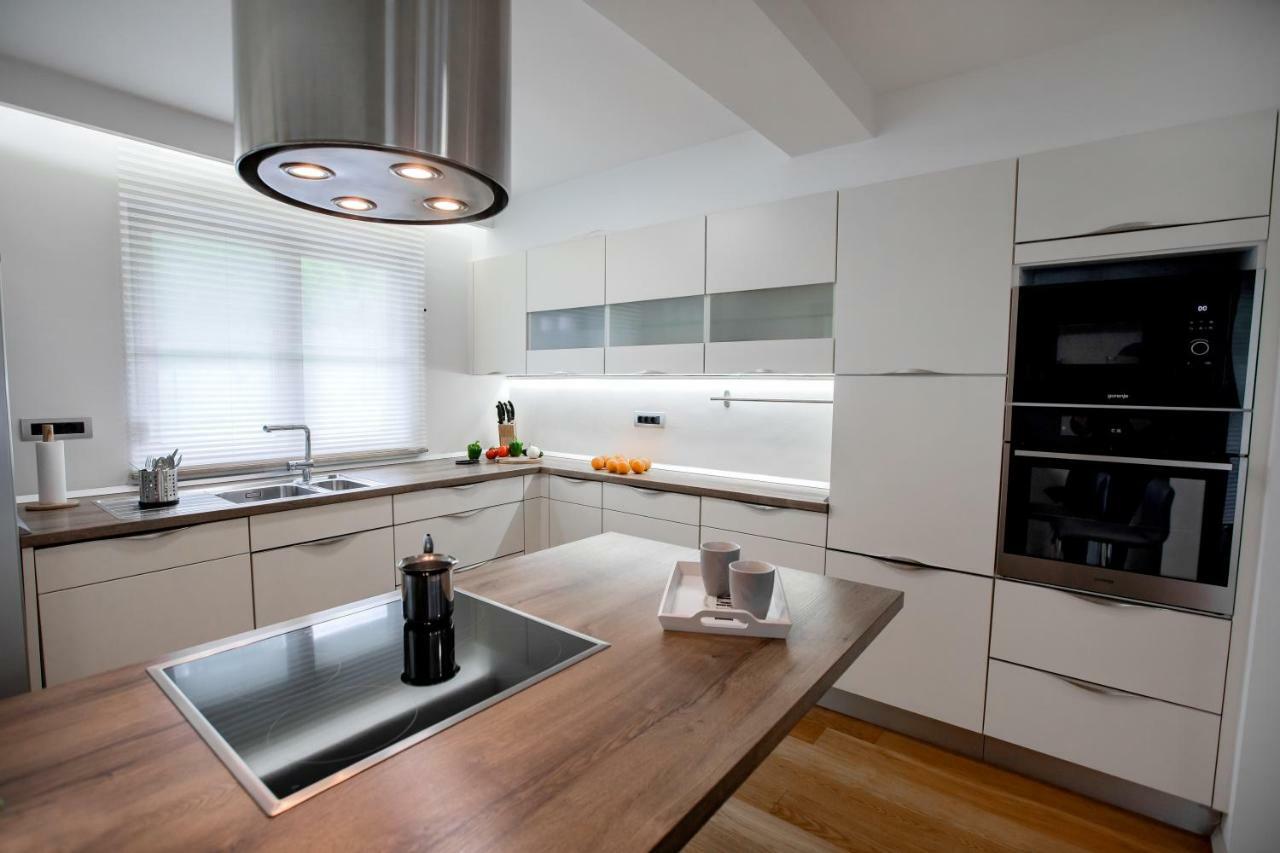 House Of Adventure - The Base To Explore Slovenia Laze v Tuhinju Exterior photo